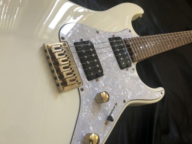Grassroots G-SN-45DX Snapper model Snow White Electric Grassroots G-SN-45DX Snapper model Snow White Electric