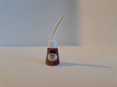 *Zuru Mini Marken* UK Retro Revlon Million Dollar rot