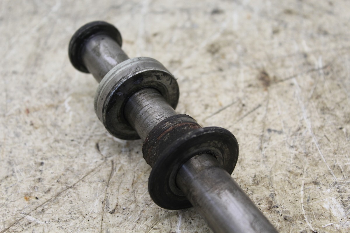 1992 KAWASAKI NINJA ZX11 REAR AXLE BACK WHEEL RIM PIVOT BOLT AXEL