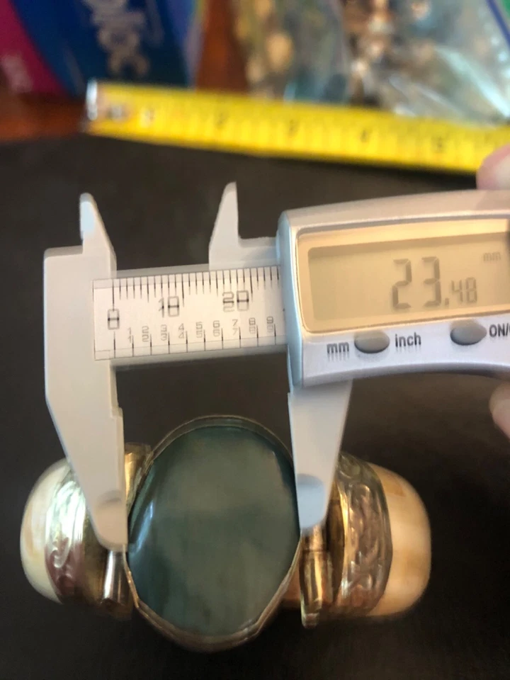 Vintage Rare Bone & Green Quartz Stone Cuff Bracelet Tribal Women’s Jewelry - Image 4 of 4