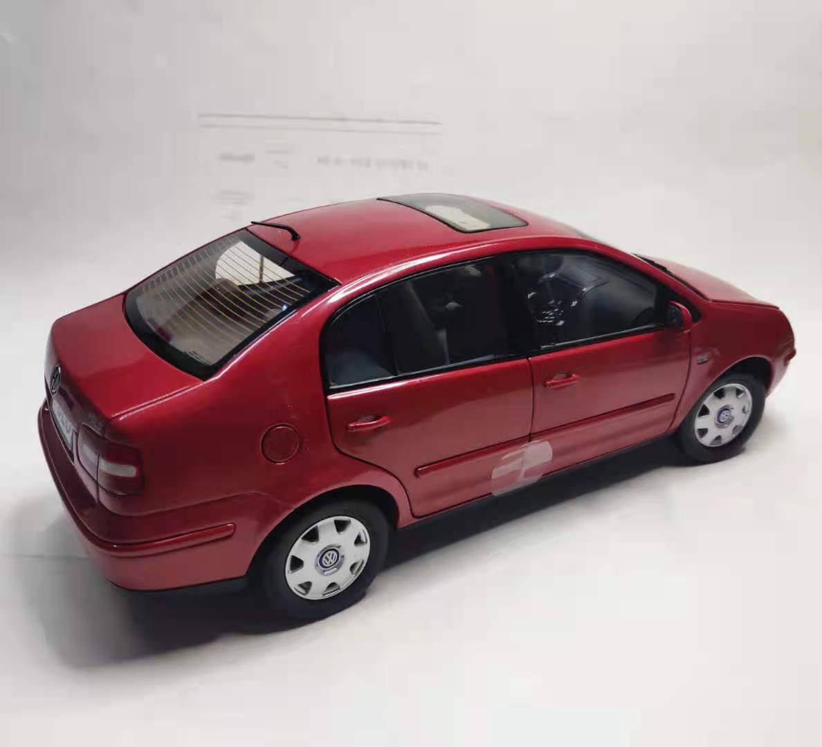 1/18 Volkswagen Polo sedan 2004 Shanghai VW Dealer model