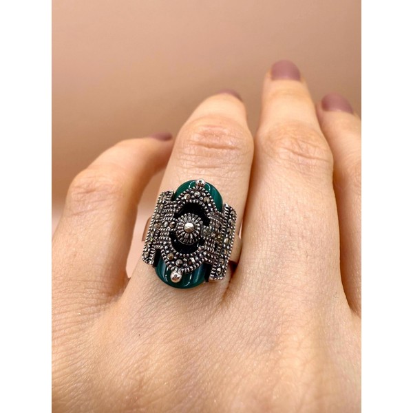 Vintage 925 Sterling Silver Green Agate Marcasite Ring | Elegant Statement Ring