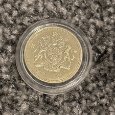 UK - 2003 - ROYAL ARMS - BU £1 Coin - Brilliant Uncirculated One Pound (ref #53)