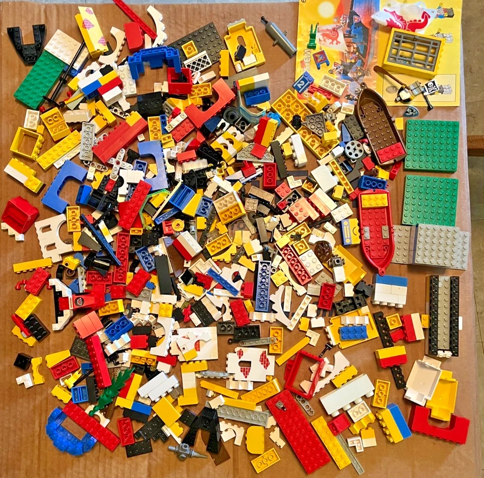 Lego Vintage Lot 6057 pirate ship + other misc set parts fresh estate find. - Image 2 of 4