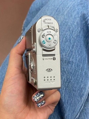 完動【美品】SONY Cyber-shot DSC-F77 コンデジ シルバー Sony Cyber-Shot DSC-F77 Silver 4.0MP Compact Digital Camera