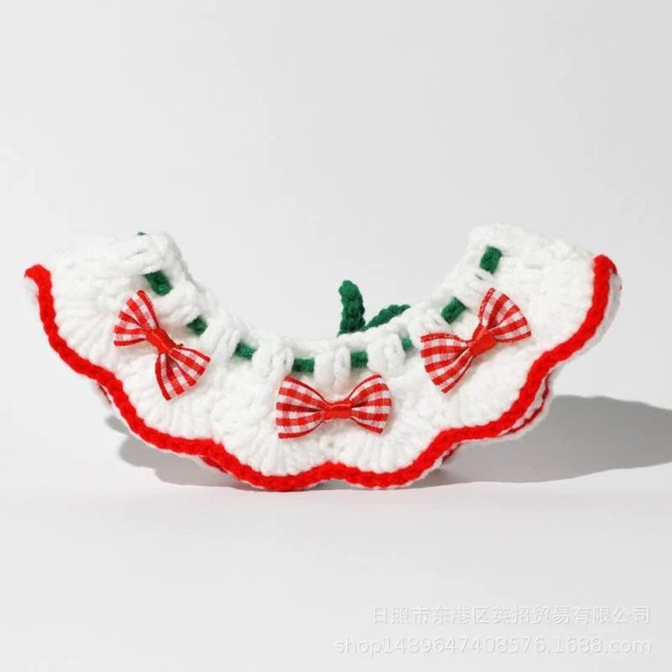 Lindo collar de Navidad hecho a mano para mascotas con lazos Foto 3 de 3