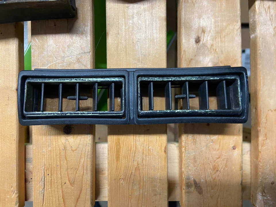 1975 79 Chevrolet Nova A/C Deflector Skylark Ventura Omega Phoenix 75-79 AC Vent - Image 3 of 4