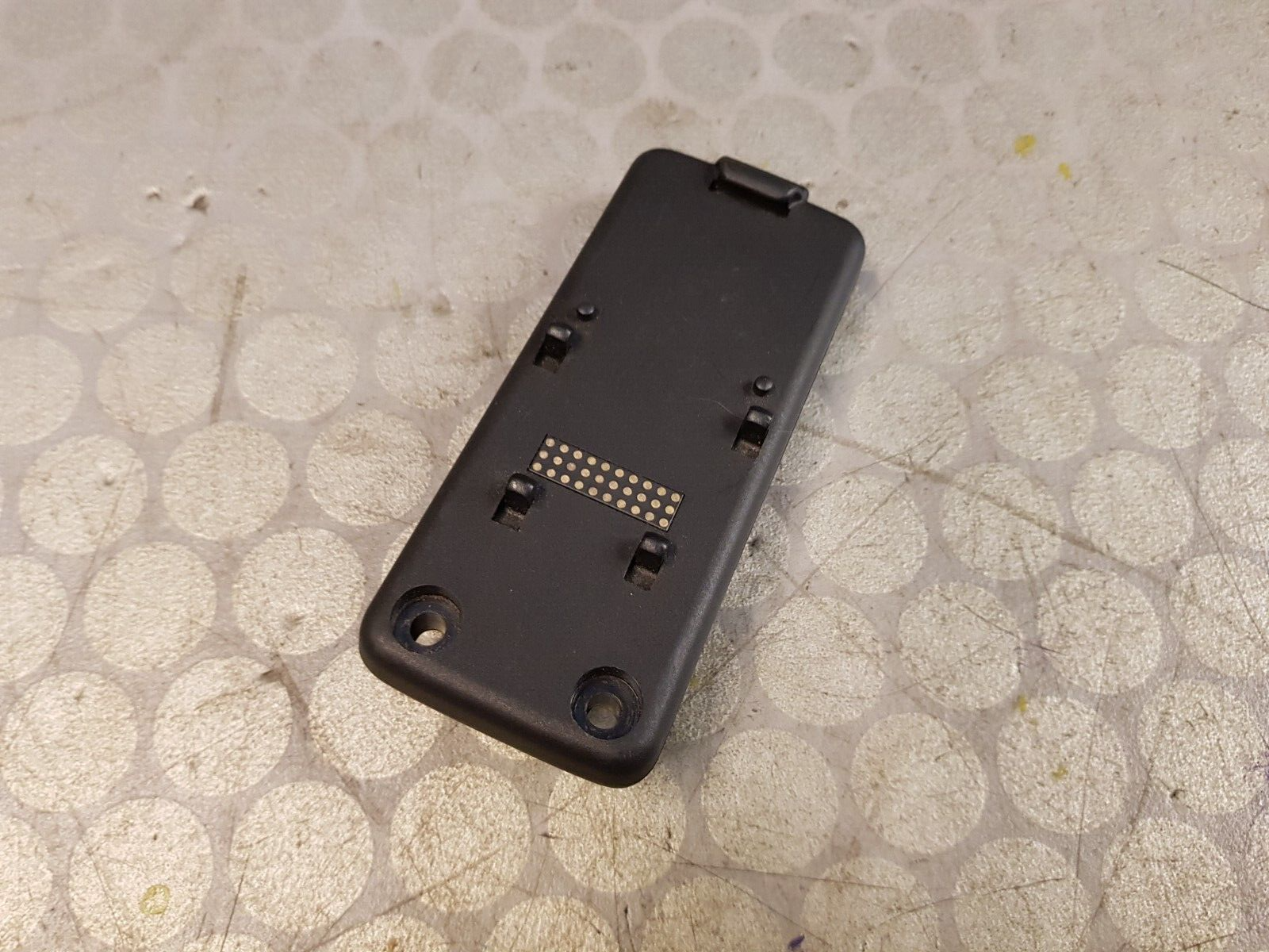 2010 Vauxhall Corsa D Battery Phone Holder Charger 343008459 ref1 