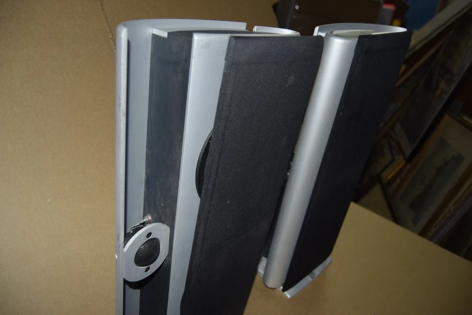 Vintage! High End Vienna Acoustics Webern Pair of Speakers - 4 Ohm - **READ** - Image 4 of 4