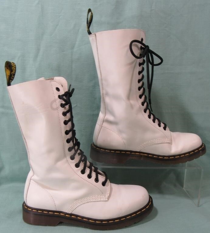 DR DOC MARTENS 1914 TRIUMPH WHITE/BLACK LEATHER LACE UP BOOTS
