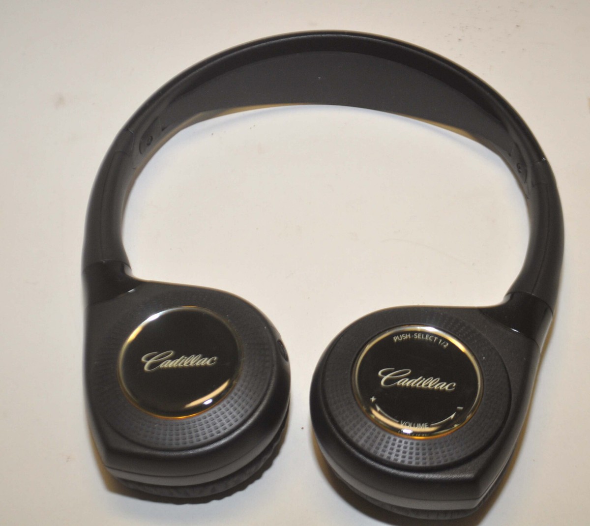 Cadillac Escalade SRX XT5 GM Wireless Headphones | eBay