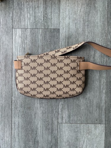 Michael Kors Gürteltasche / Bauchtasche – Neuwertig in OVP – Grösse S/M - Bild 3 von 4