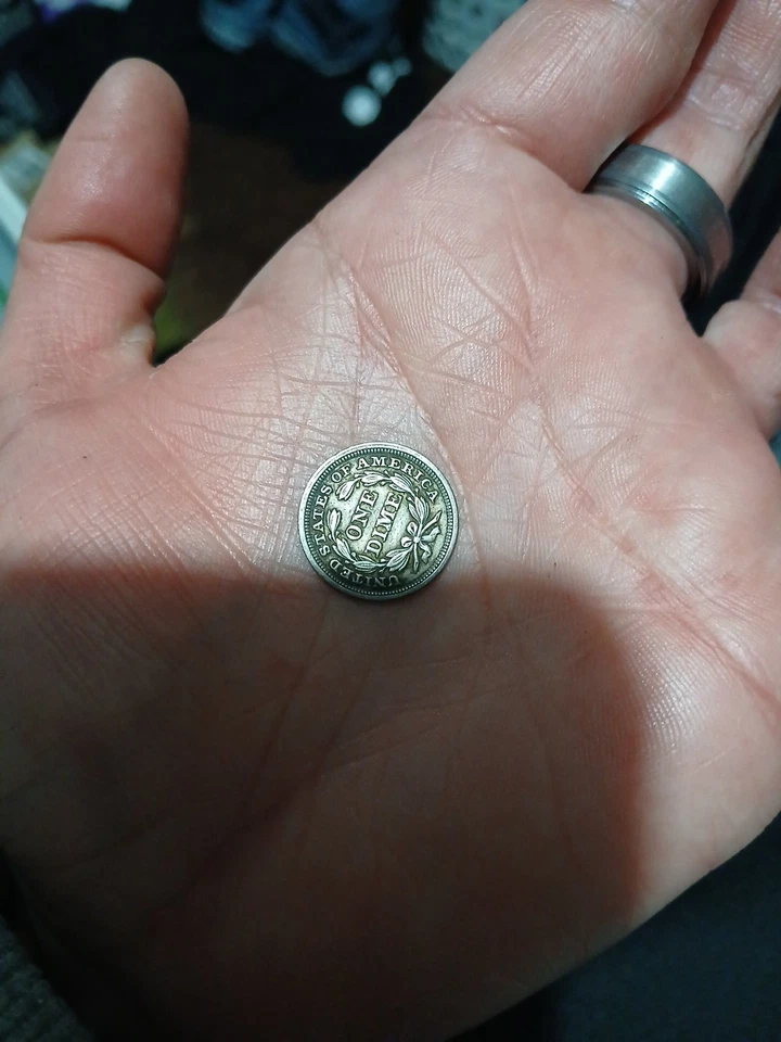 Silver Dollar $1 - Image 3 of 4