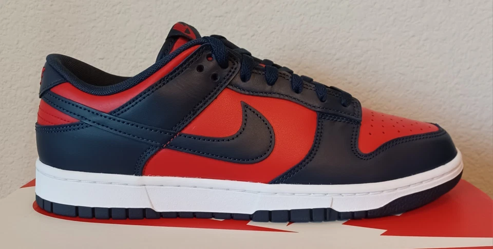 Nike Dunk Low Retro University Rojo Obsidiana Blanco Talla 10.5 Lanzamiento 2024 Foto 3 de 4