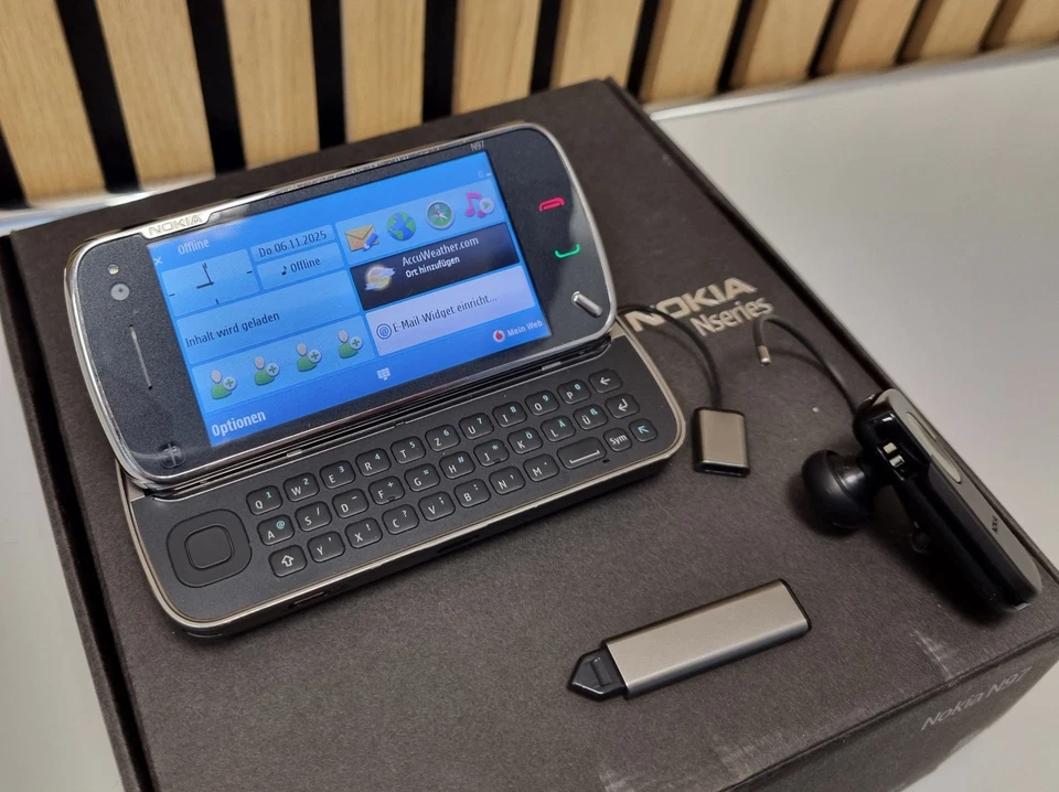 Nokia N97 Smartphone - Schwarz - OVP - Mängel siehe Zustandsbeschr. - Bild 2 von 4