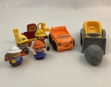 Fisher Price Little People Bulldozer Gas Pump 4 Figures Boulder Construction Pcs
