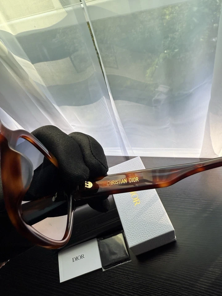 Gafas de sol firma Dior S7F con estuche de cuero y caja original Foto 4 de 4