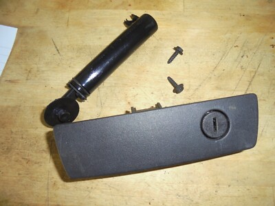 Jeep Grand Cherokee Handschuhfach Griff und Kolben SRT8 SRT-8 WK Hemi Mopar