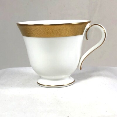 WATERFORD CHINA Kells Gold Footed Tea Cup. New