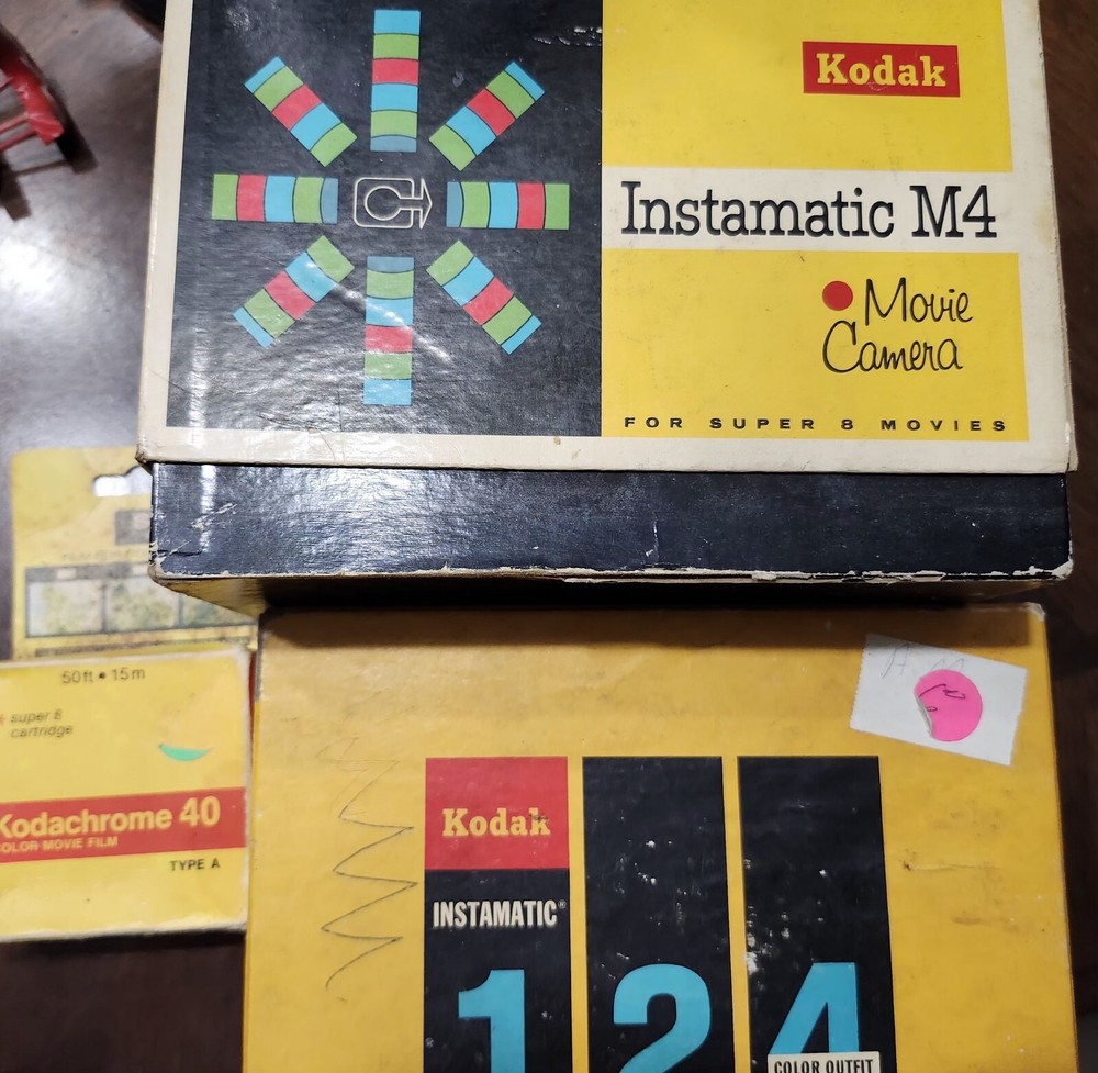 Kodak Instamatic 124, Kodak M4, Kodak Chrome 40 Film Bundle