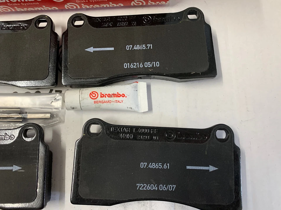 JUEGO DE PASTILLAS DE FRENO DELANTERAS ASTON MARTIN DB7 VANTAGE JAGUAR XKR DE BREMBO 2886280PK Foto 3 de 4