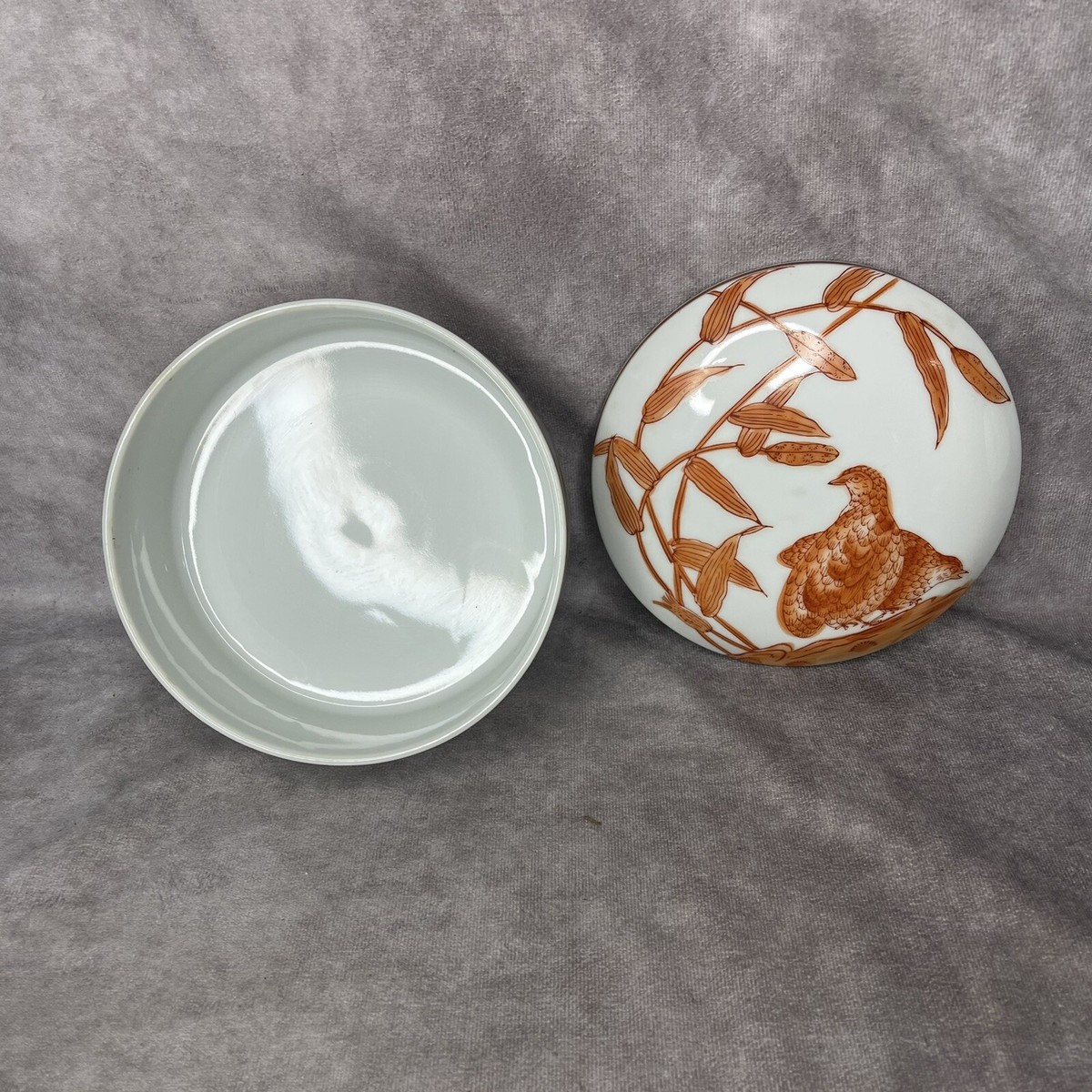 Vintage Wildwood Imports Porcelain Trinket Powder Box Made Vintage Wildwood Imports Porcelain Trinket Powder Box Made
