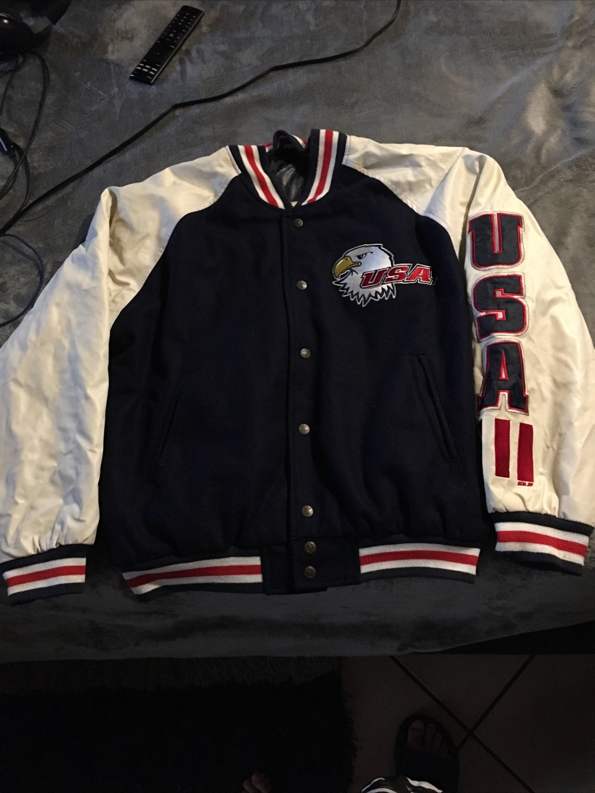 Picture 1 of 12