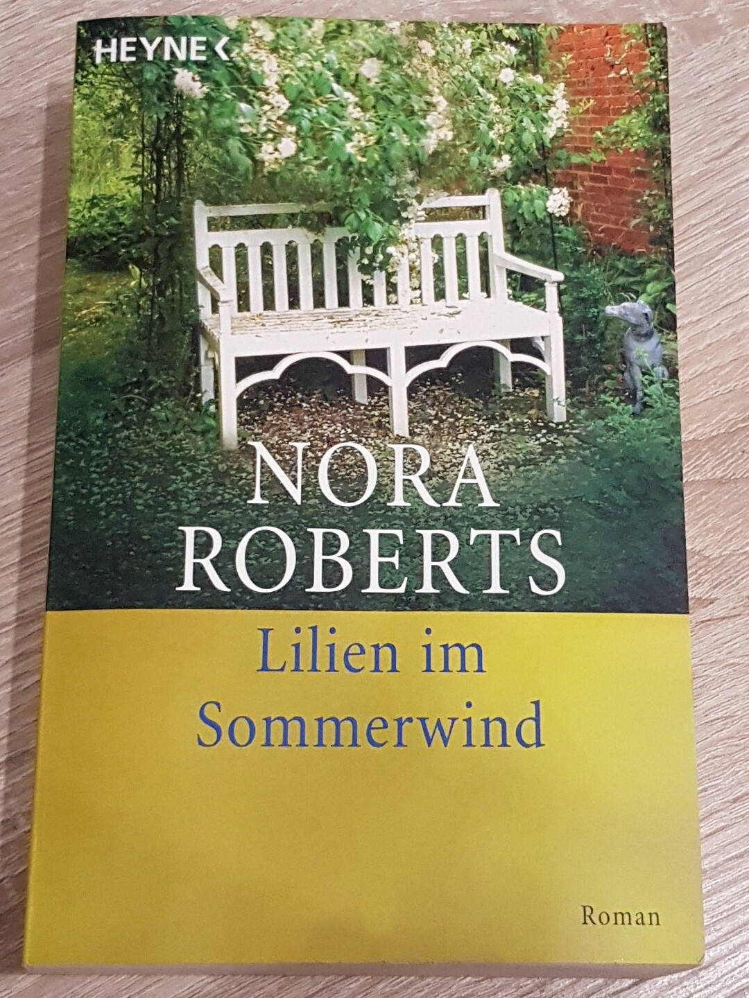 Thumbnail - Lilien Sommerwind - Nora Roberts / Buch Roman Heyne Mordfall Leben