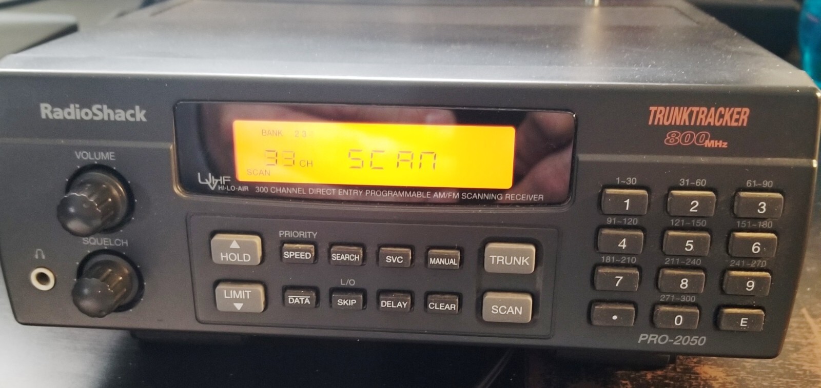 Radio Shack PRO2050 TrunkTracker 300channel VHF/UHF/Air/800MHz AM/FM