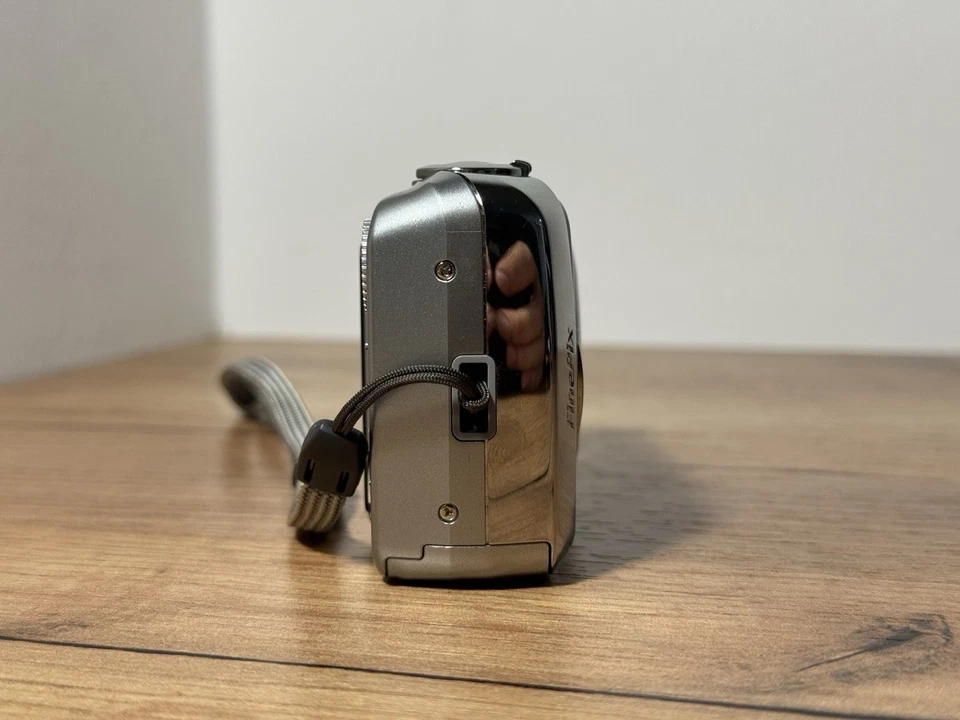 Fujifilm FinePix A900 Digitalkamera Kamera 9 MP silber Digi Cam - Bild 4 von 4