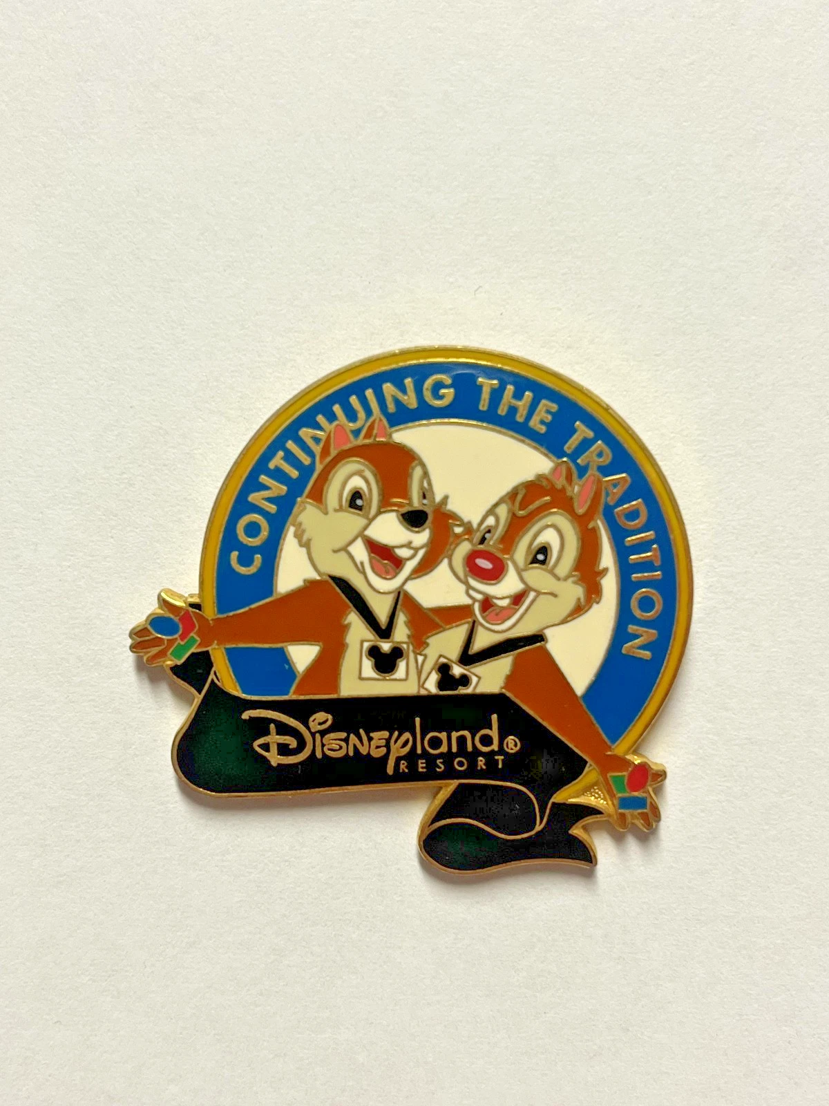 Disney Pin DLR - Chip and Dale - Continuing the Tradition 2003