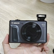 Canon PowerShot SX720 HS Digital Camera 20.30 MP 40x Optical Zoom WiFi Bluetooth