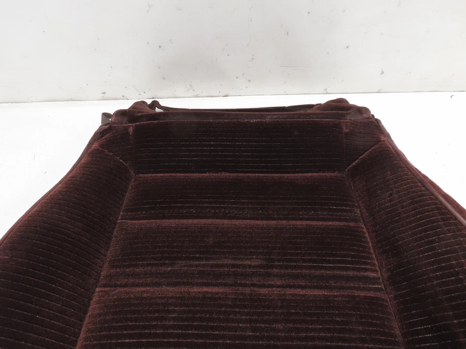 Cojín de asiento 87 Toyota Supra MK3 #1303, parte inferior, tela granate izquierda Foto 2 de 4