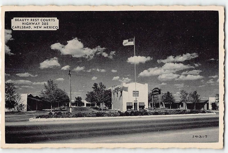 BEAUTY REST COURTS Carlsbad, NM Roadside 1940s Vaughn Shell Gas Station Postcard