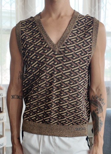 Versace Greca Sleeveless Sweater Men’s Size 50/L Fits Like Small FW 2021 Gold