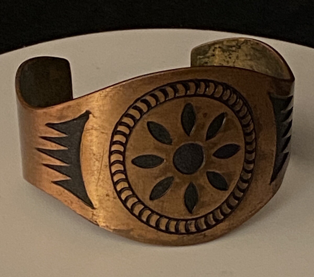 Vintage Solid Copper Native American Thick Cuff B… - image 23