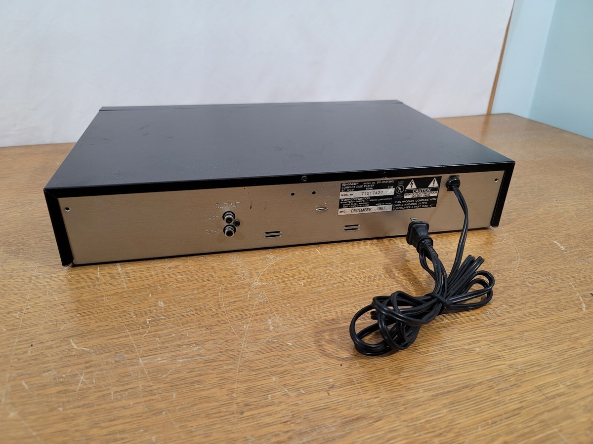 LCD SOUNDSYSTEMの輸入盤CD３枚セット JVC SP-HXz1–3-disc CD, Cassette, Radio 300 Watts. playback