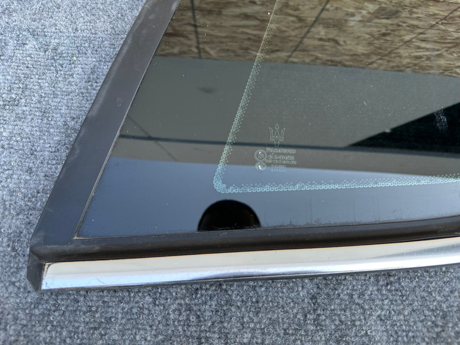 LEFT QUARTER WINDOW GLASS OEM 09-17 MASERATI GRANTURISMO M145