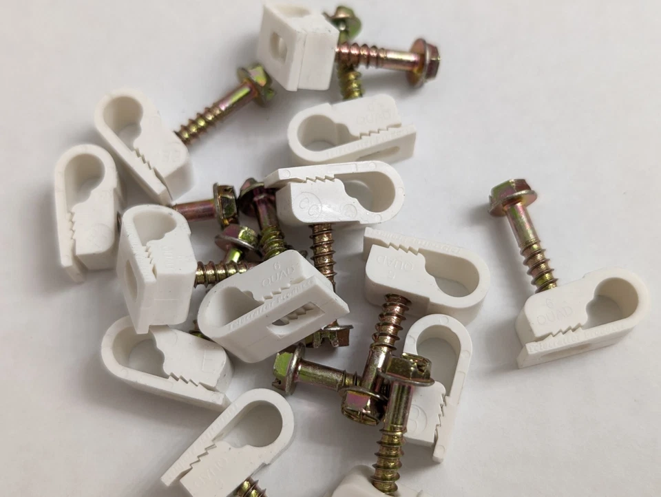 Telecrafter Products 700 Count RG-6 Quad Flex Clips Q4WH 1/2 Inch Screw In Depth - Image 2 of 4