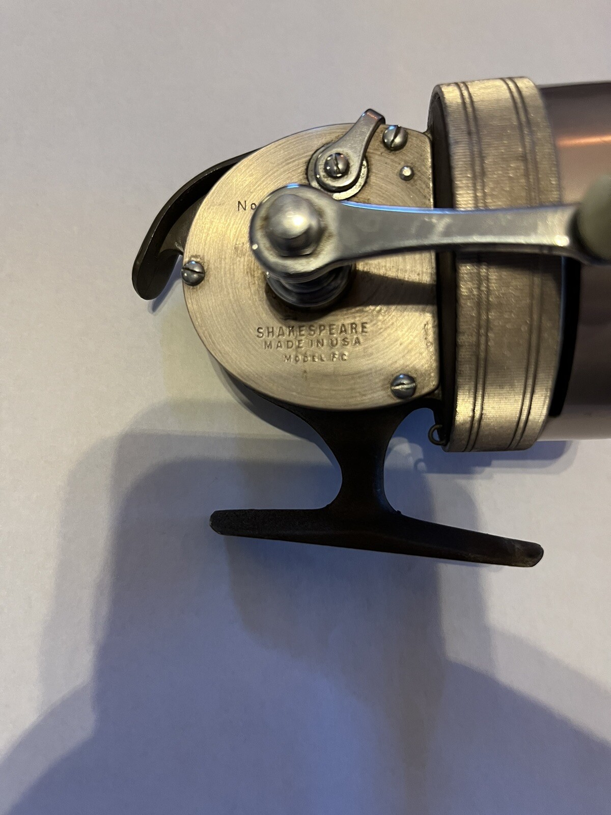 Vintage Shakespeare wondercast 1777  Push Button fishing Reel