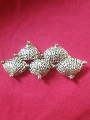 Broche Fantaisie Vintage En Métal Doré - Accessoire Rétro élégant