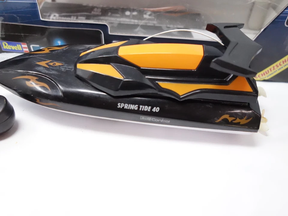 3 defekte RC Autos - Carrera und Revell - Bild 4 von 4