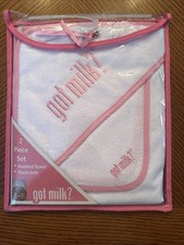 2 Piece Set Baby Girl Hooded Towel and Washcloth Pink and White
