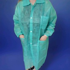 10 XL Green Deluxe 3-Pocket Disposable Lab Coats Protective Work Gowns