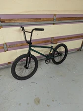 S and M BMX Mad Dog 22 Complete Build with mostly S and M components.