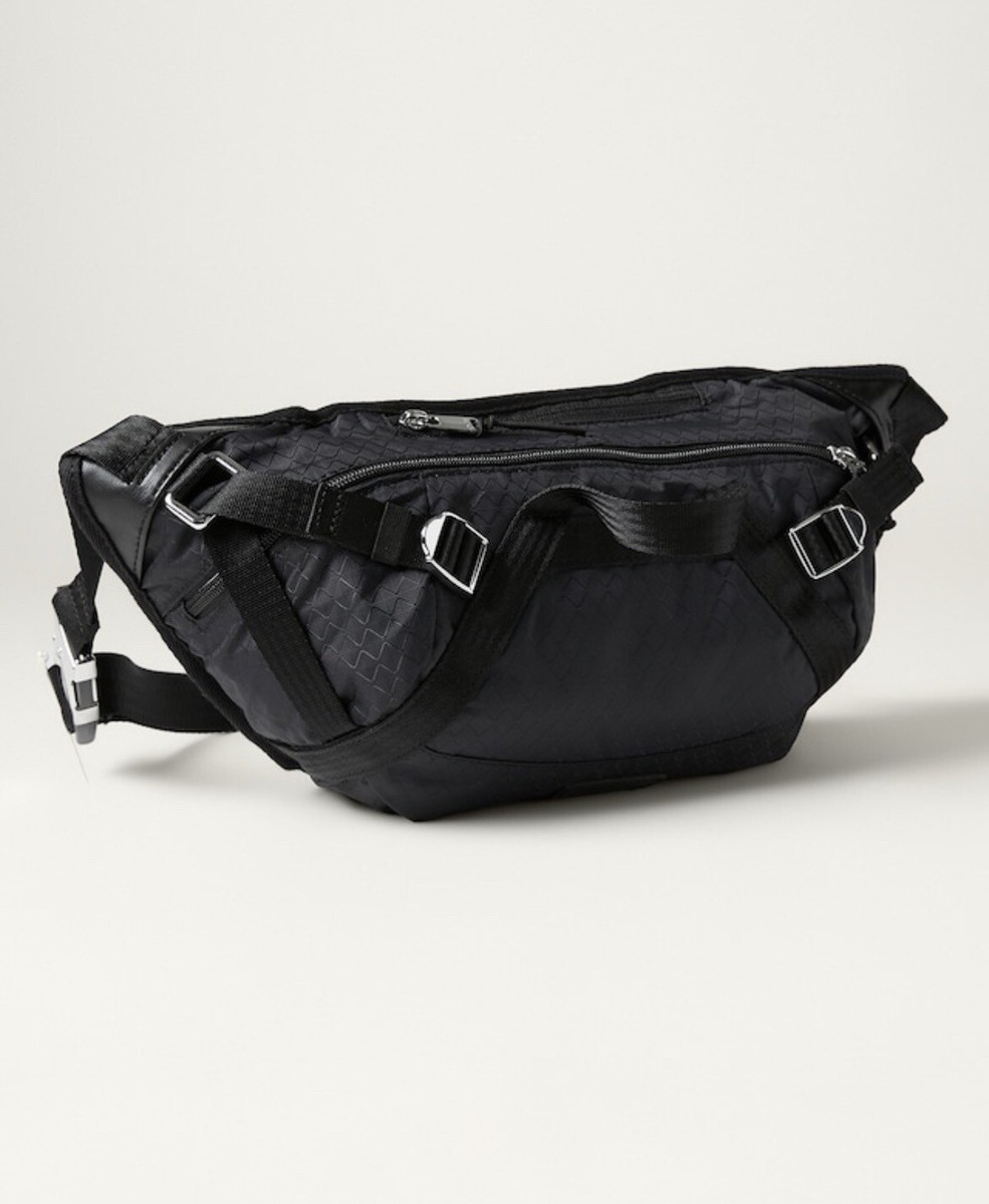 Athleta Excursion Belt Bag Medium Black Nylon Waist Pack Unisex Brand‎ New ATHLETA Black LARGE Excursion Waist Bag | Mercari main image 4