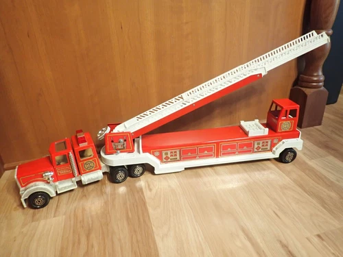 Vintage Tonka Fire Engine Ladder Truck No. 1 Steel Rare Fire Truck 6 lbs! 33"