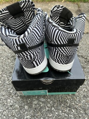 Size 10- Nike SB Dunk High Premium Concept Car 2014 Euc  display picture 2