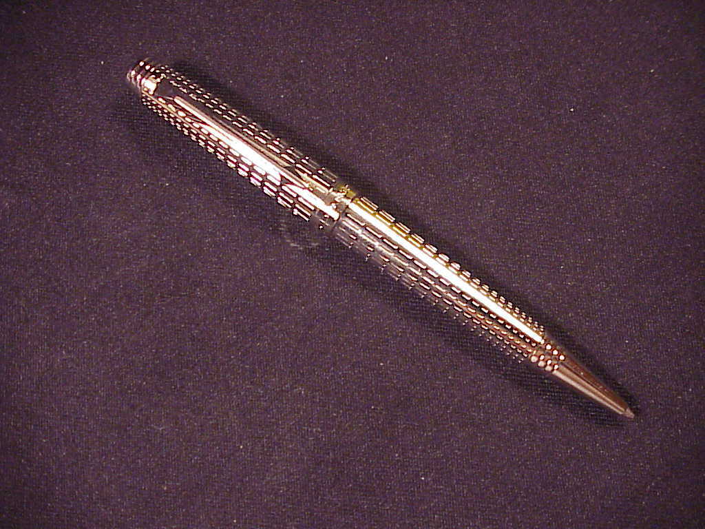 PARKER PREMIER DELUXE BALLPOINT PEN, SILVER FINISH, GRADUATED