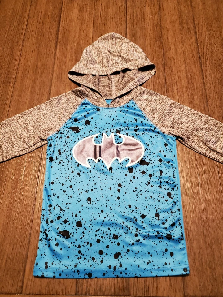 Camisa con Capucha DC Comics Batman Niños Azul y Gris Símbolo de Murciélago M 5/6 Foto 3 de 4